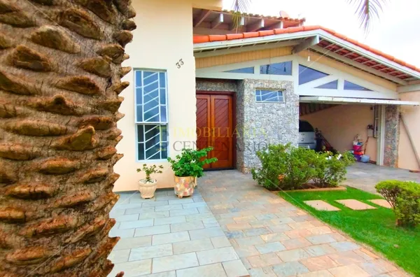 Casa à venda, no Jardim Glória, em Olímpia SP