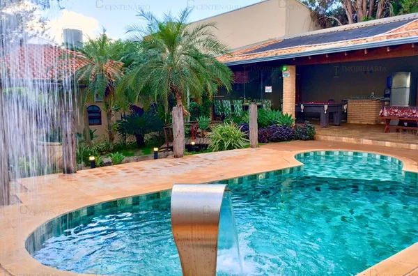 Casa à venda próxima ao Centro de Olímpia - SP