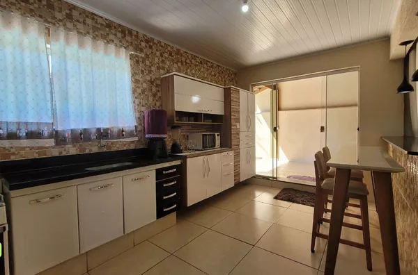 Sun House┃temporada┃Acomoda 16 pessoas┃Olímpia- SP
