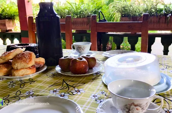 Casa Cantinho da Néia┃Temporada┃Acomoda até 15 pessoas┃Olímpia-SP