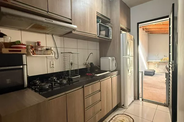 Casa em condomínio para venda e direitos de imóveis, 2 quarto(s),  Jardim Maria Celina, Londrina