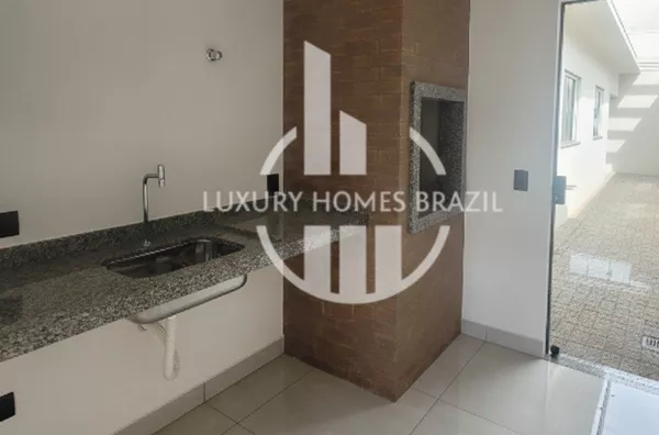 Vendo Casa Geminada no Jardim Milton Menezes - Zona Leste