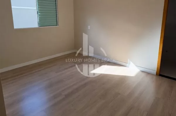Vendo Casa Moderna no Jardim Pérola - Zona Leste