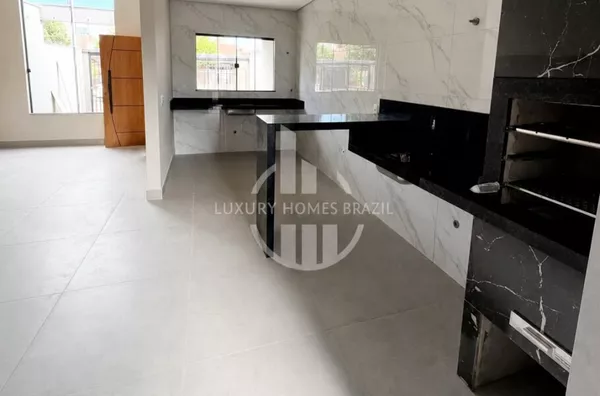 Vendo Casa Moderna no Jardim Pérola - Zona Leste