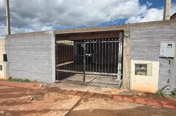Casa para direitos de imóveis, 2 quarto(s),  Jacutinga, Londrina