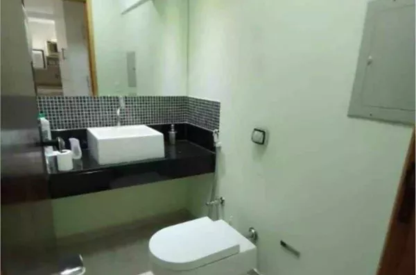 Vendo Sala Comercial Semi mobiliada Quitada - No Centro de Londrina 