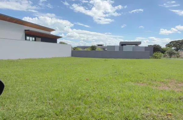 Vendo Terreno no Condomínio Fechado Villagio do Engenho - Cambé