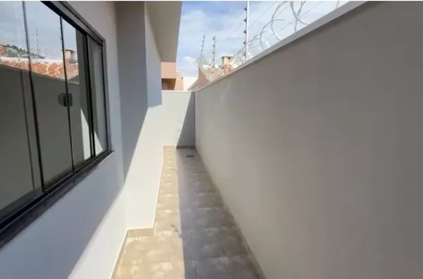 Casa para direitos de imóveis, 2 quarto(s),  Interlagos, Londrina