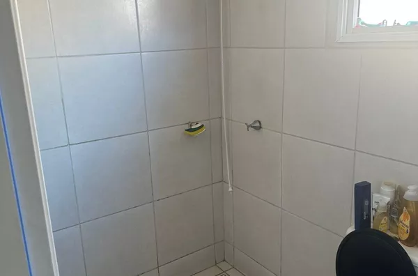 Casa para direitos de imóveis e venda, 2 quarto(s),  Jacutinga, Londrina