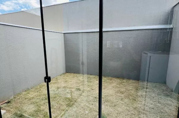 Sobrado para venda, 2 quarto(s),  Leonor, Londrina