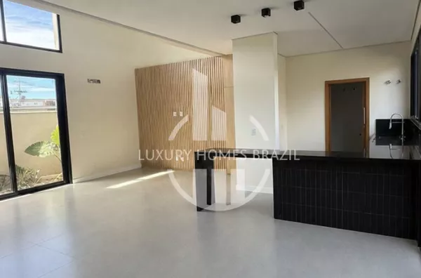 Vendo Sobrado de alto padrão no condomínio Araçari - Zona Leste 