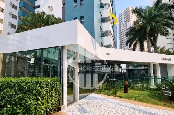 Vendo Apartamento de alto padrão no Edifício Gaudi - Zona Sul