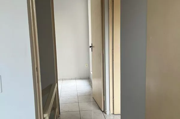 Sobrado para venda, 3 quarto(s),  Jardim Morumbi, Londrina