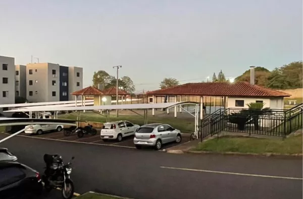 Vendo Apartamento Quitado com móveis planejados no Resid Lindóia - Zona Leste