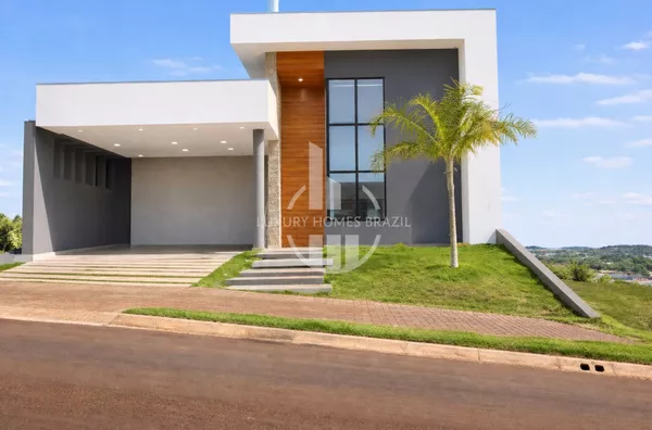 Vendo Casa de alto padrão no condomínio Araguari - Zona Leste