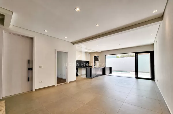 Vendo Sobrado de alto padrão no Bella Vitta - Zona Leste