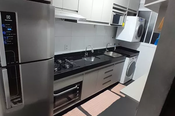 Vendo Direito de Apartamento Mobiliado no Resid Lagoa Dourada - Zona Leste 