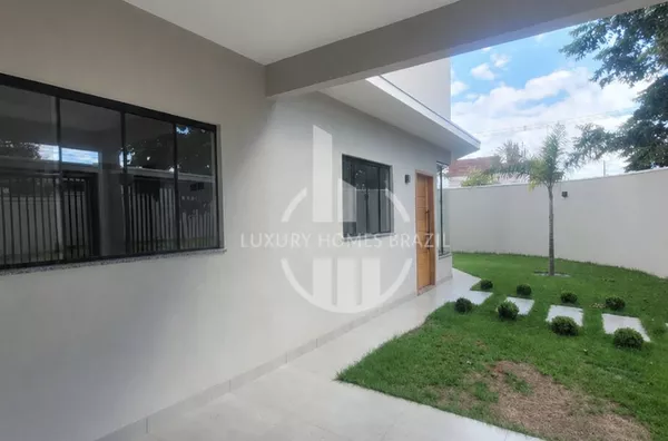 Vendo Casa de esquina no Jardim Menezes - Zona Leste 