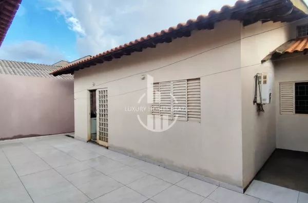 Vendo Casa no Jardim Maria Celina - Zona Norte