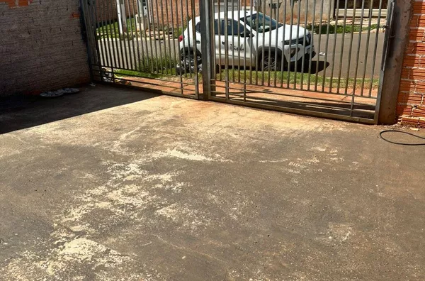 Casa para direitos de imóveis e venda, 2 quarto(s),  Jacutinga, Londrina