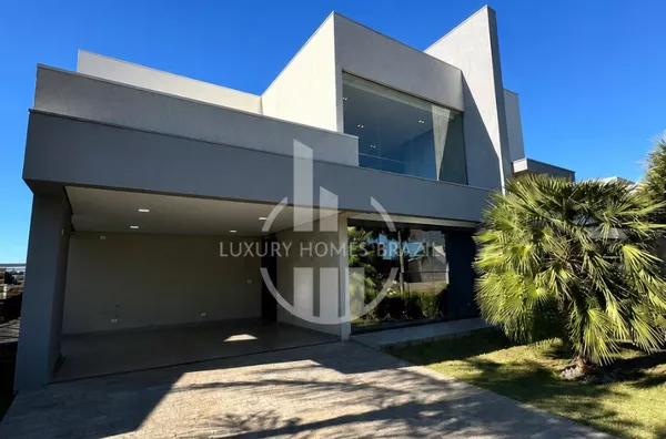 Vendo Casa em Condomínio de alto padrão no Sun Lake - Zona Sul