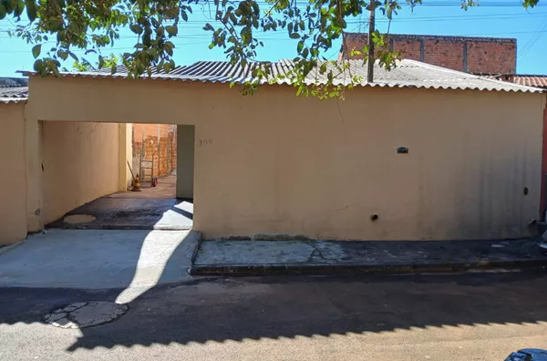 Vendo Casa no Jardim Maraba  - Zona Leste 