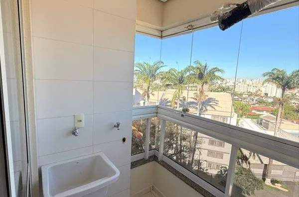 Vendo Apartamento no Edifício Charles de Gaulle - Zona Leste 