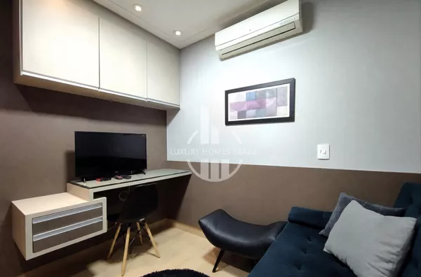 Vendo Apartamento de Alto Padrão no Edifício Poty - Zona Sul