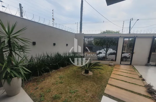 Vendo Casa Geminada moderna no Jardim Coliseu - Zona Norte 