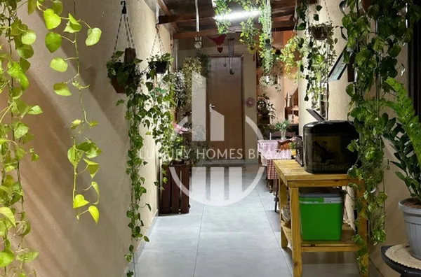 Vendo Casa com Piscina no Coliseu - Zona Oeste