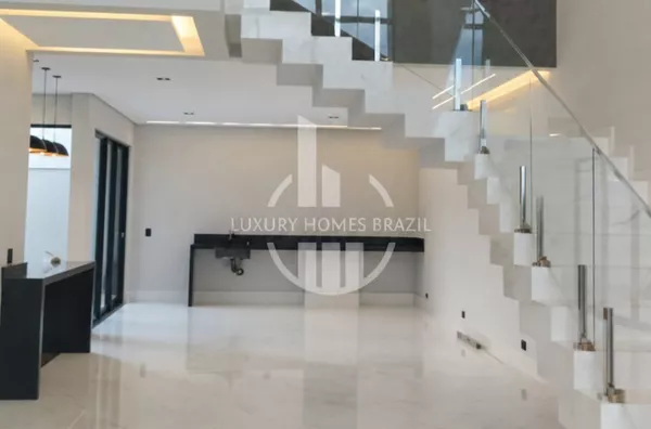Vendo Sobrado de alto padrão no condomínio Morada do Vale - Zona Oeste  