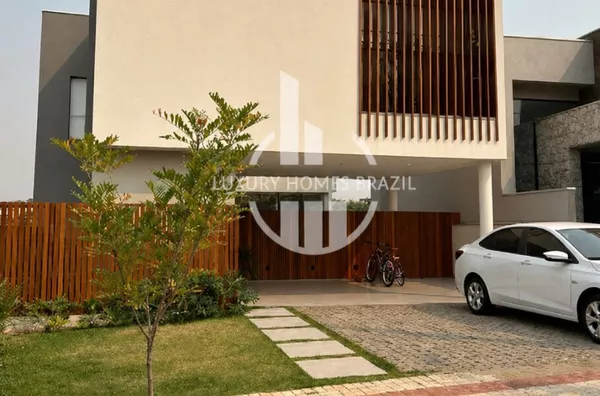 Vendo Sobrado de alto padrão no Aranguá - Zona Leste 
