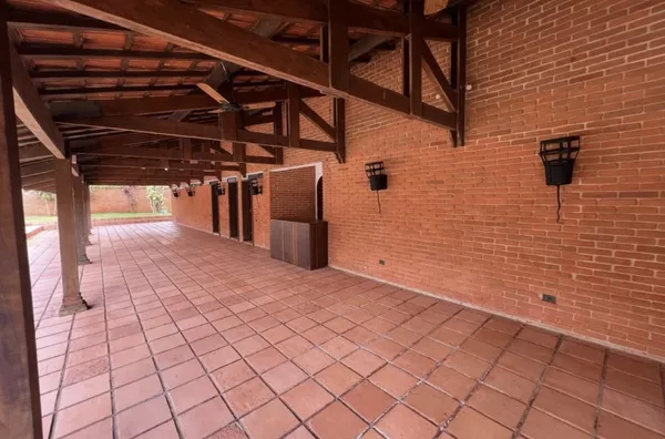 Vendo Casa de alto Padrão Quitada no Bairro do Aeroporto 