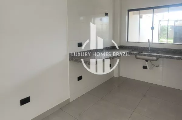 Vendo Casa Geminada no Jardim Milton Menezes - Zona Leste