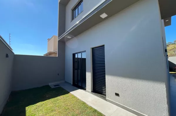 Sobrado para venda, 3 quarto(s),  - Selecione - Bairro, Ibiporã
