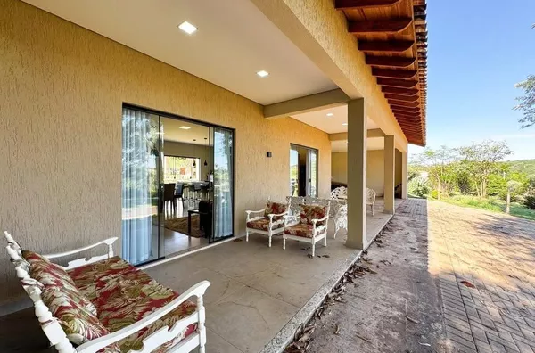 Casa em condomínio para , 4 quarto(s),  Estância Santa Paula, Londrina