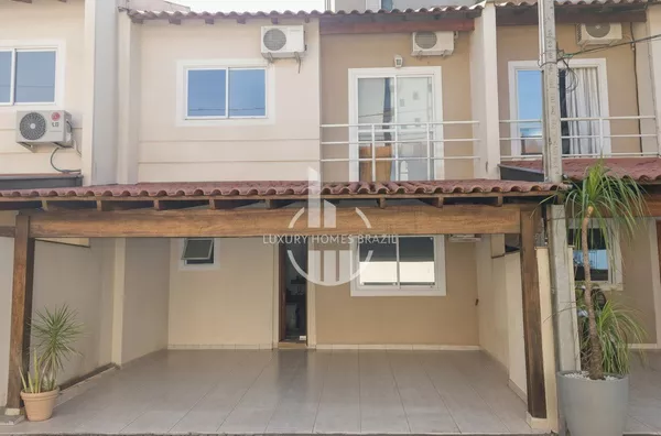 Vendo Sobrado no Condomínio Ilha de Creta - Zona Sul
