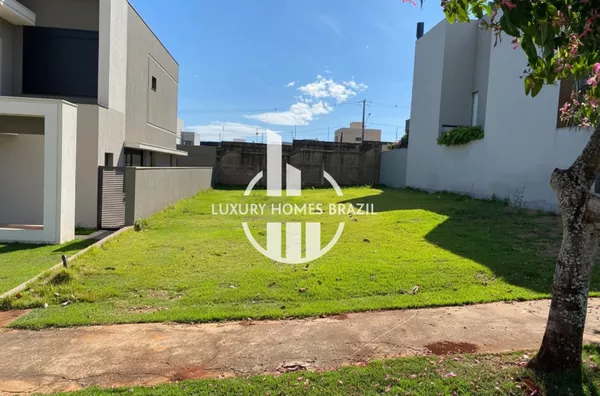 Vendo Terreno no condomínio de Alto Padrão no Tangará- Zona Leste