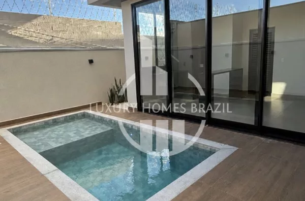 Vendo Sobrado de alto padrão no condomínio Aranguá - Zona Leste 