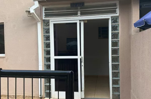 Vendo casa quitada no Condomínio Ilha Bela - Zona Leste Londrina