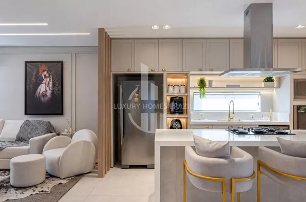 Vendo Casa em Condomínio de alto padrão no Aranguá - Zona Leste