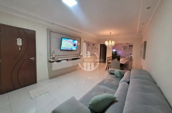 Vendo Casa com Piscina no Coliseu - Zona Oeste
