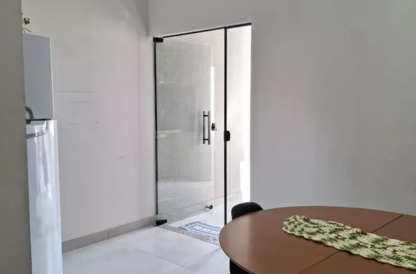 Casa geminada para , 3 quarto(s),  Jardim Das Palmeiras, Londrina