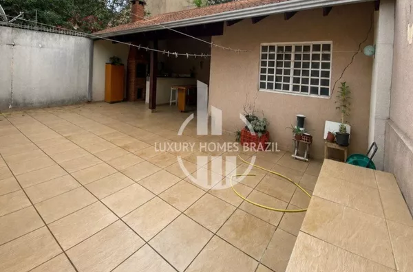 Vendo Casa com edícula no Jardim Quadra Norte - Zona Norte