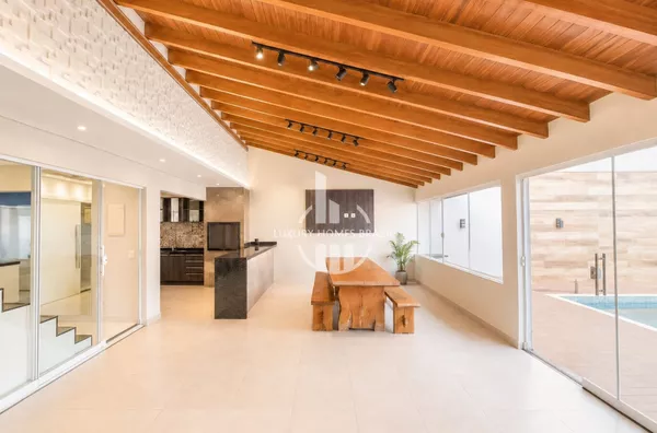 Vendo Casa de alto padrão no Montecatini 
