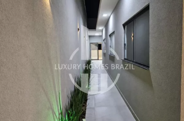 Vendo Casa Moderna no Jardim Piza - Zona Sul de Londrina
