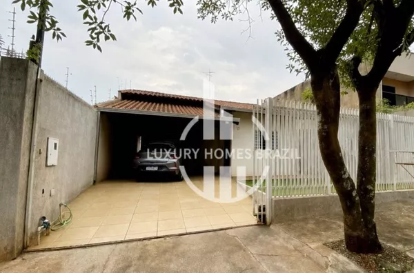 Vendo Casa com edícula no Jardim Quadra Norte - Zona Norte
