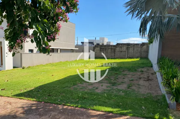 Vendo Terreno no condomínio de Alto Padrão no Tangará- Zona Leste