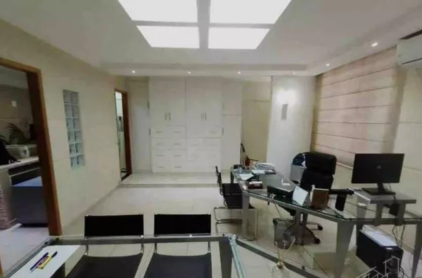 Vendo Sala Comercial Semi mobiliada Quitada - No Centro de Londrina 