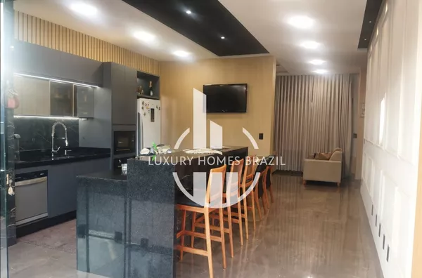 Vendo Sobrado de alto padrão no Condomínio Araçari - Zona Leste